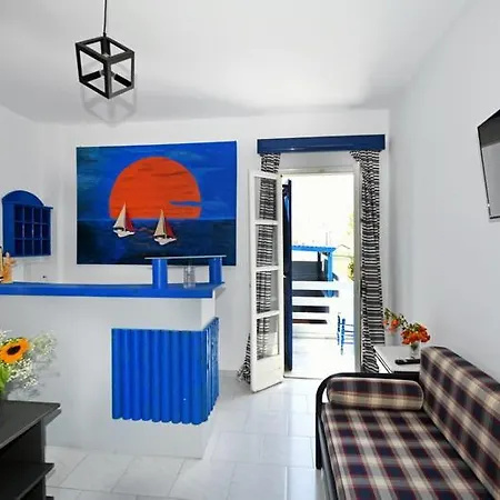 Kro Lunar Santorini Perissa (Santorini)